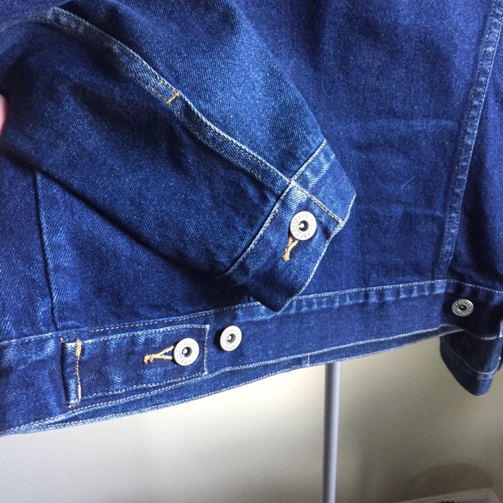 EXPRESS Classic Denim Jacket - Picture 5 of 5